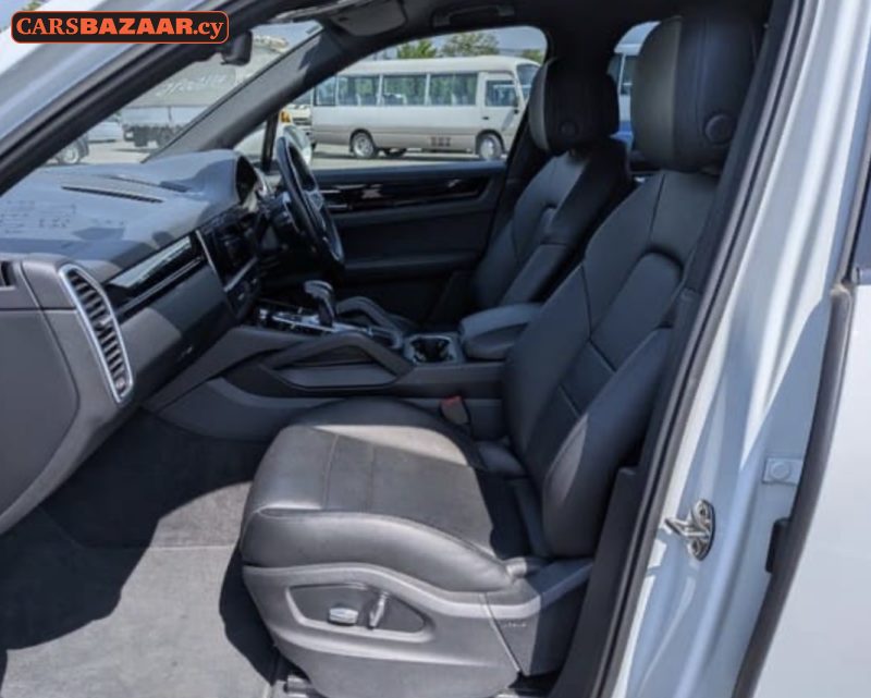 Porsche Cayenne  - photo 5