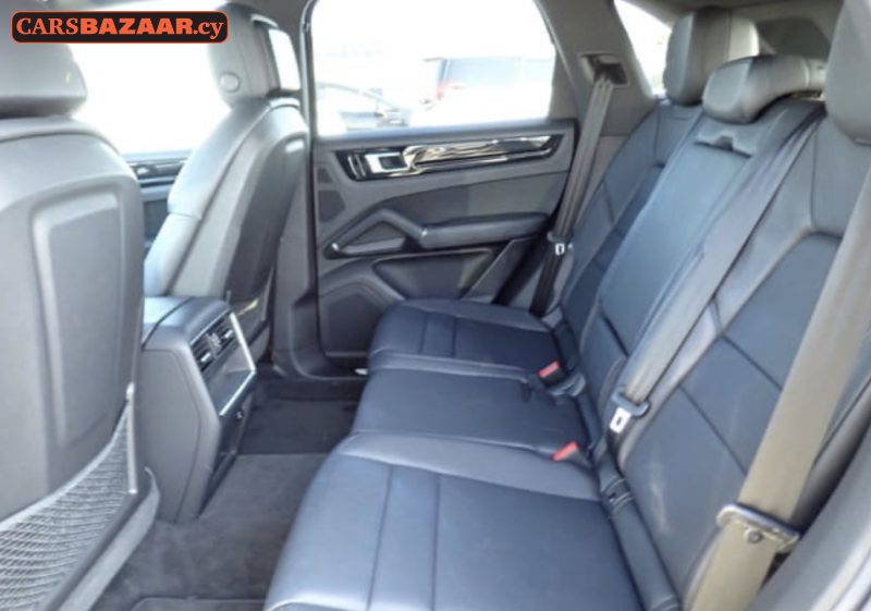 Porsche Cayenne  - photo 5