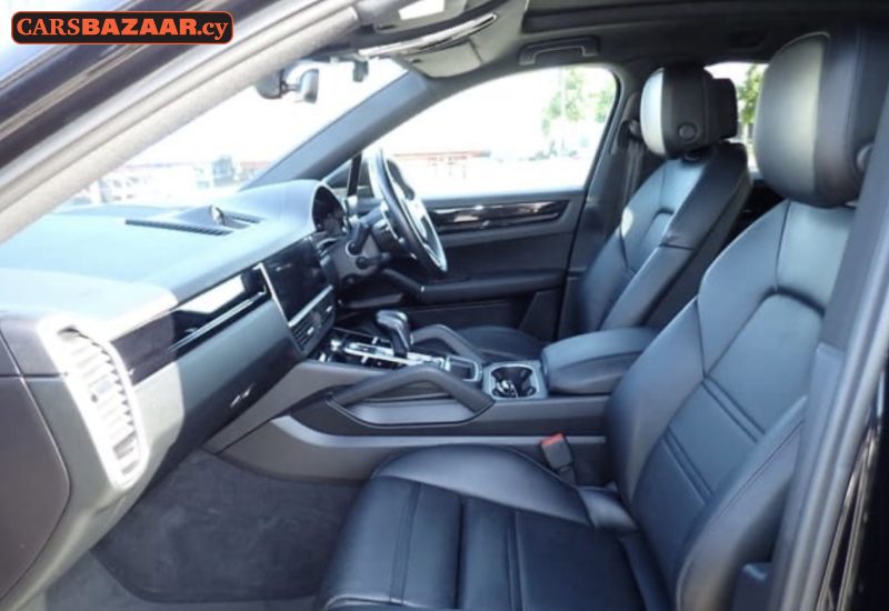 Porsche Cayenne  - photo 7