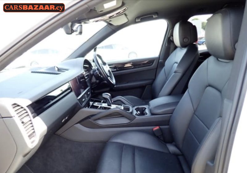 Porsche Cayenne  - photo 2