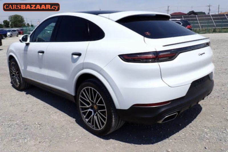 Porsche Cayenne  - photo 2